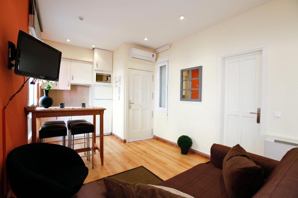 Apartamento Tirso De Molina Madrid Buitenkant foto