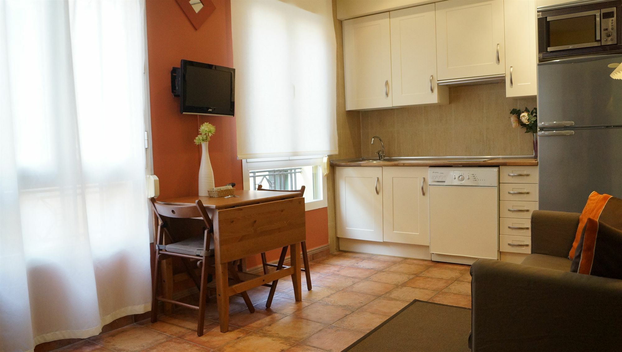 Apartamento Tirso De Molina Appartement Madrid Buitenkant foto