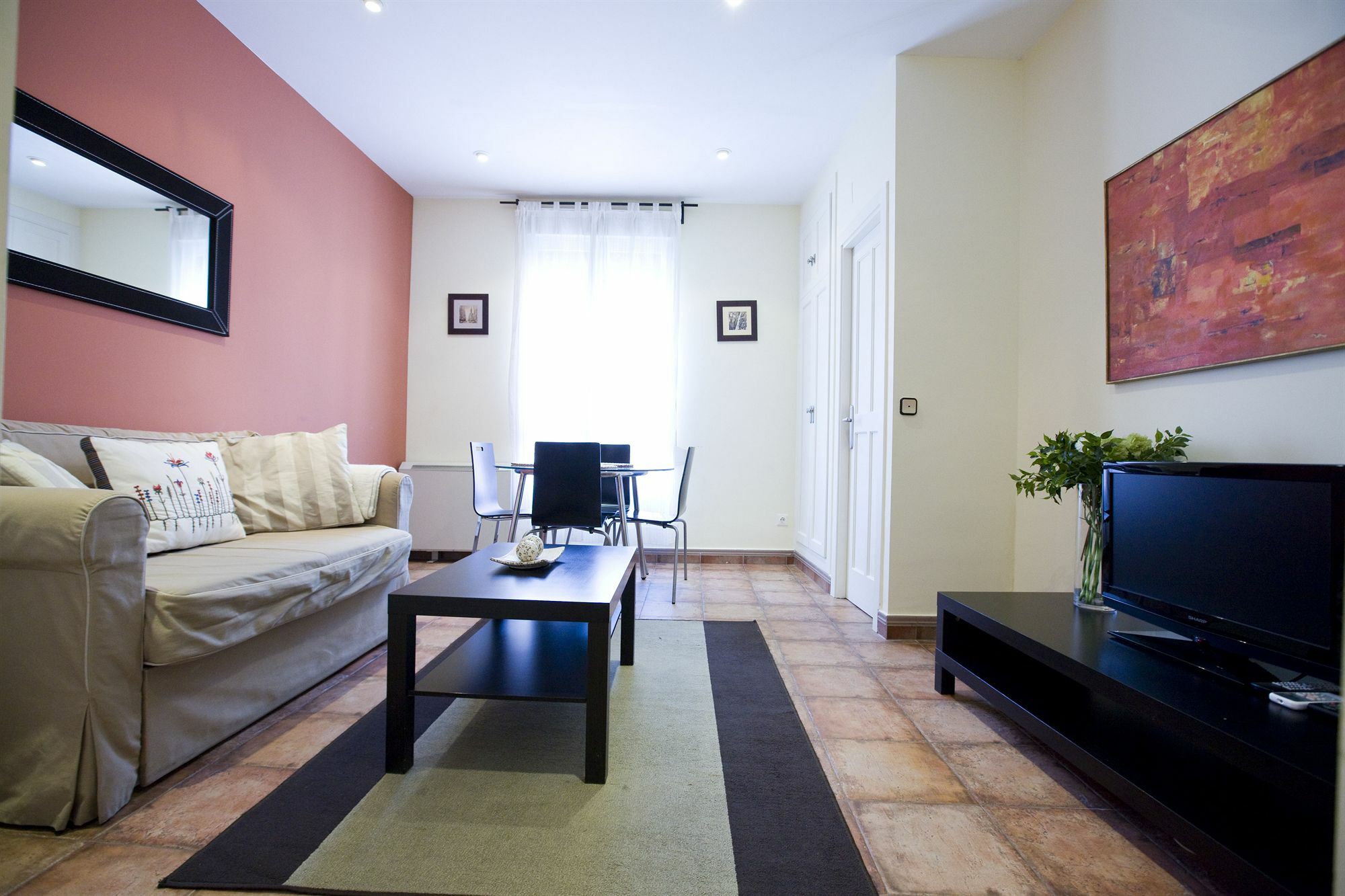 Apartamento Tirso De Molina Madrid Buitenkant foto